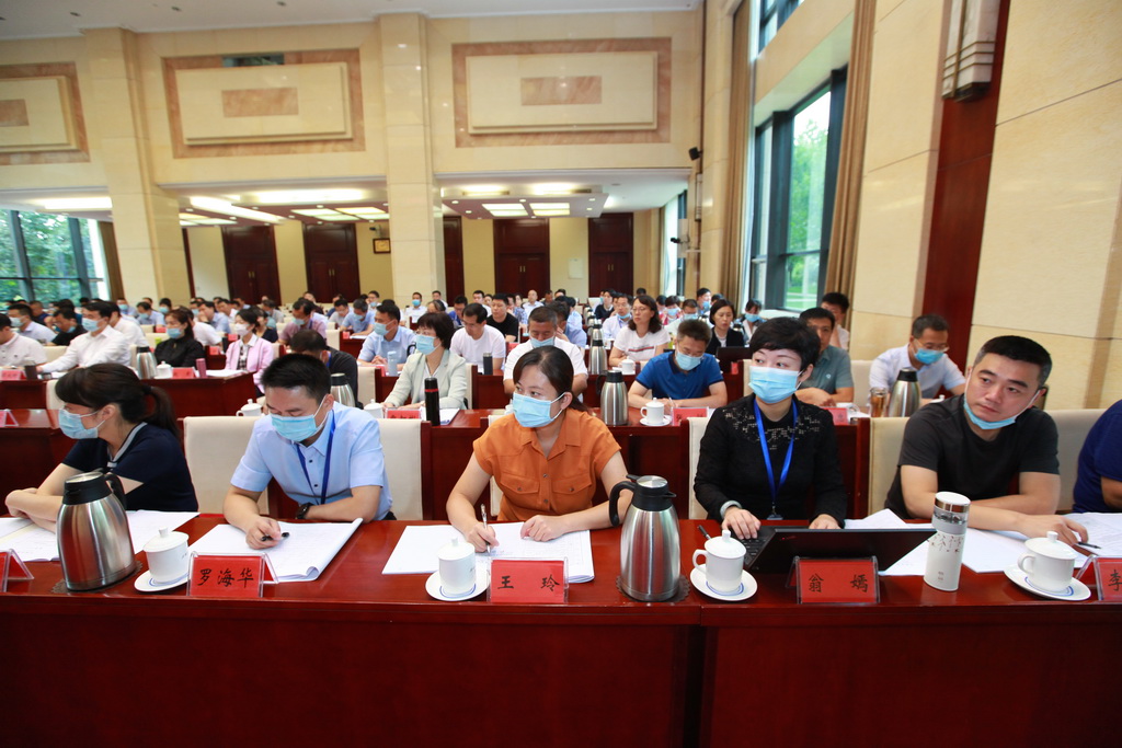第二十二期新任縣委宣傳部部長(zhǎng)培訓(xùn)班學(xué)員聽(tīng)取輔導(dǎo)報(bào)告